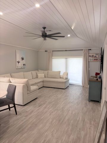 3072 Inglewood Terrace, Boca Raton, FL 33431