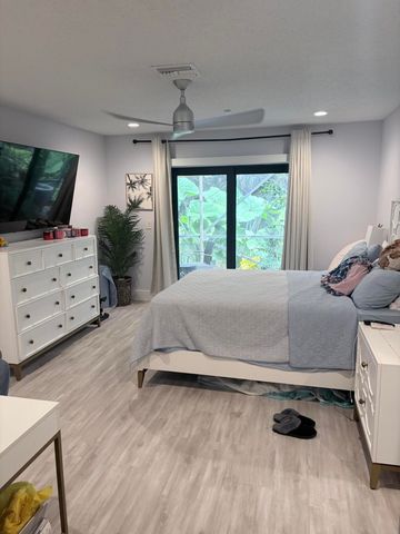 3072 Inglewood Terrace, Boca Raton, FL 33431