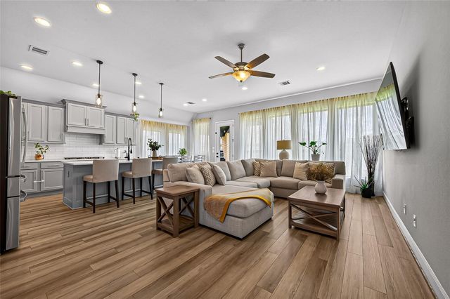 639 Malibu Pines Drive, Katy, TX 77493