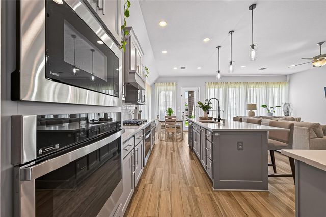 639 Malibu Pines Drive, Katy, TX 77493