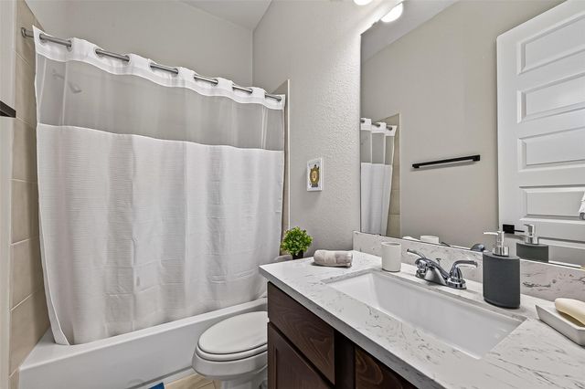 639 Malibu Pines Drive, Katy, TX 77493