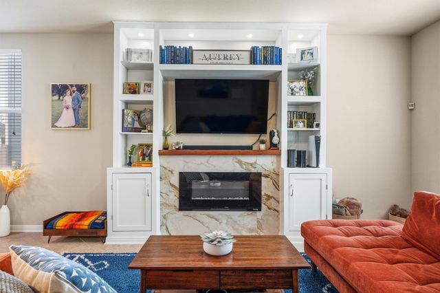 1117 Nevarez, Kyle, TX 78640