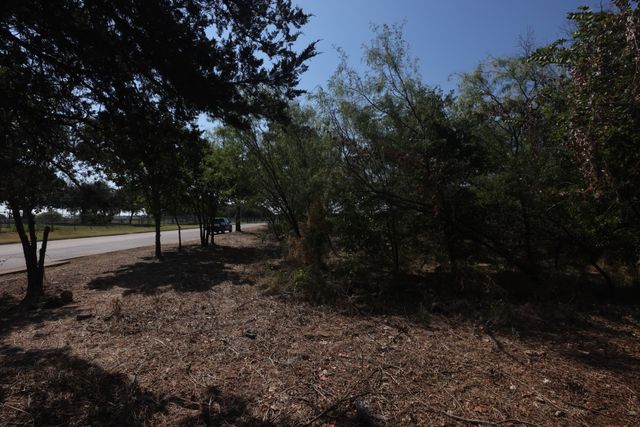 612 E 2nd Street, Cleburne, TX 76031