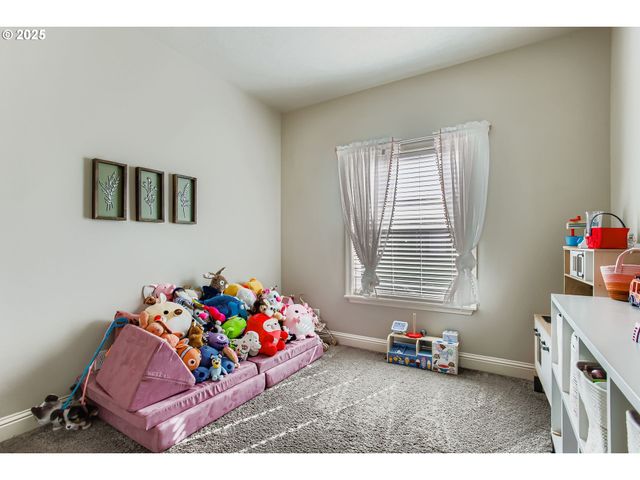 12450 Sw FISCHER Rd 134, Tigard, OR 97224