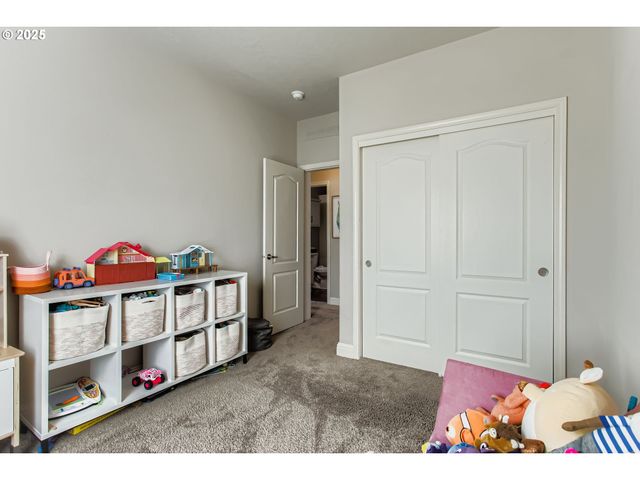 12450 Sw FISCHER Rd 134, Tigard, OR 97224