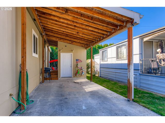 12450 Sw FISCHER Rd 134, Tigard, OR 97224