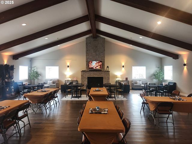 12450 Sw FISCHER Rd 134, Tigard, OR 97224