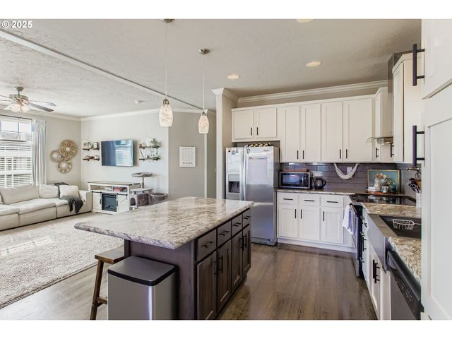 12450 Sw FISCHER Rd 134, Tigard, OR 97224