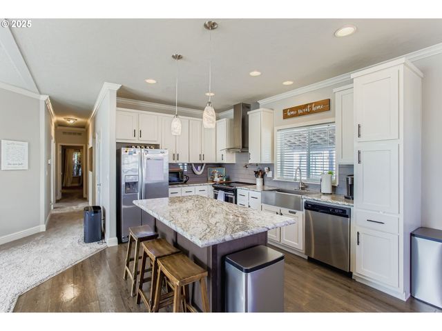 12450 Sw FISCHER Rd 134, Tigard, OR 97224