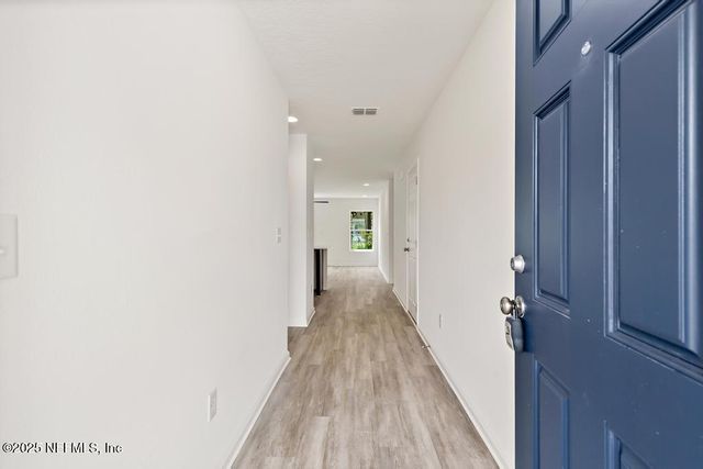 7845 PIPIT Avenue, Jacksonville, FL 32219