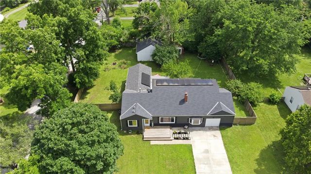 511 E 92nd Street, Kansas City, MO 64131