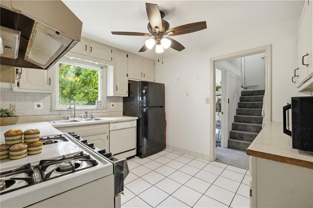 511 E 92nd Street, Kansas City, MO 64131
