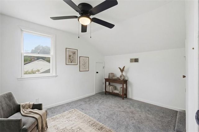 511 E 92nd Street, Kansas City, MO 64131