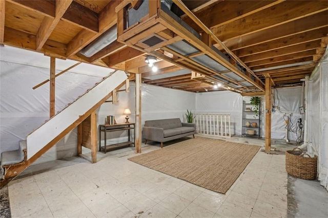 511 E 92nd Street, Kansas City, MO 64131
