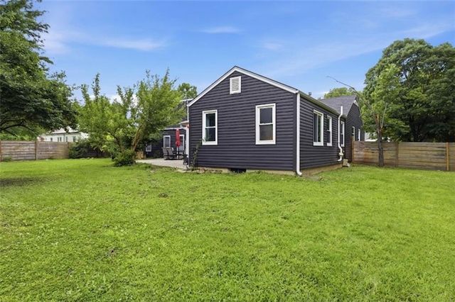 511 E 92nd Street, Kansas City, MO 64131