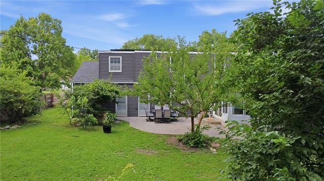511 E 92nd Street, Kansas City, MO 64131