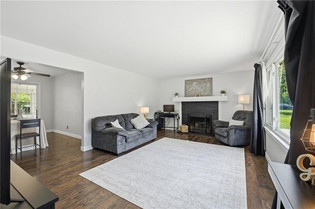 511 E 92nd Street, Kansas City, MO 64131