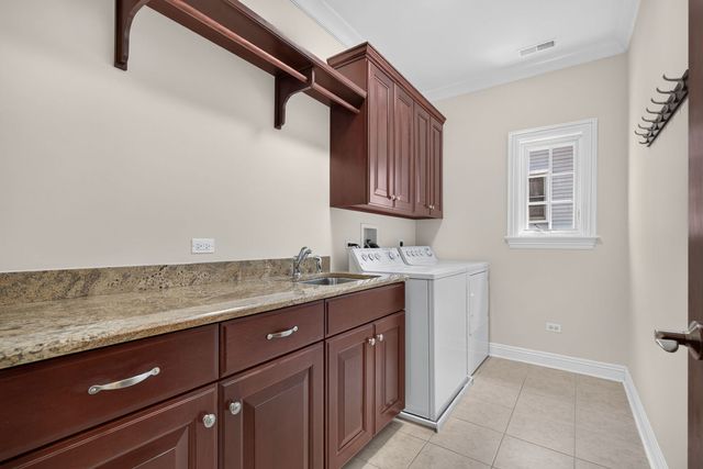 107 S Grant Street 102, Hinsdale, IL 60521