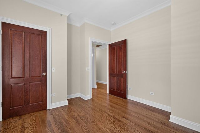 107 S Grant Street 102, Hinsdale, IL 60521