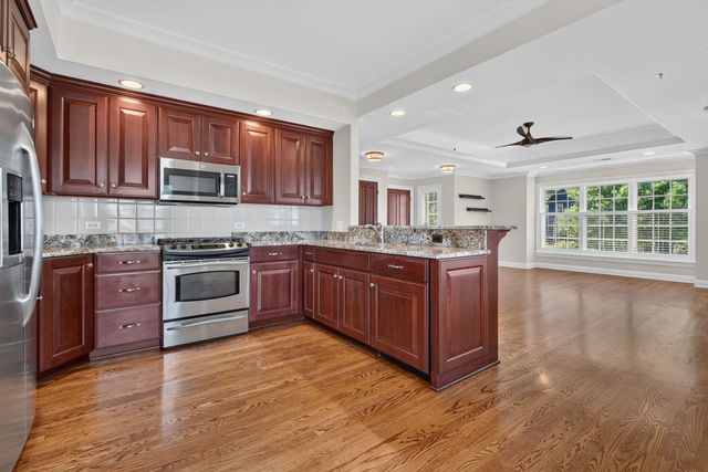 107 S Grant Street 102, Hinsdale, IL 60521