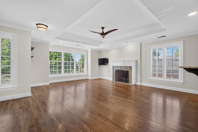 107 S Grant Street 102, Hinsdale, IL 60521