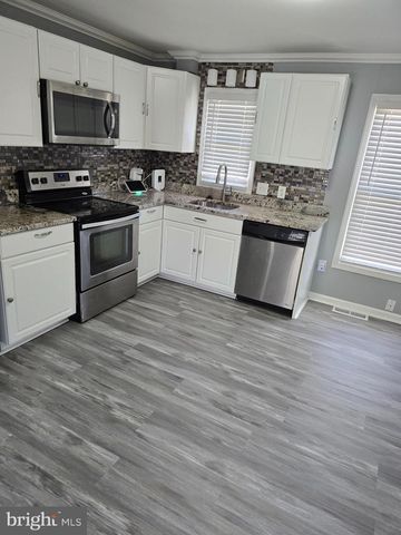 4719 LEROY GORHAM CTR, Capitol Heights, MD 20743