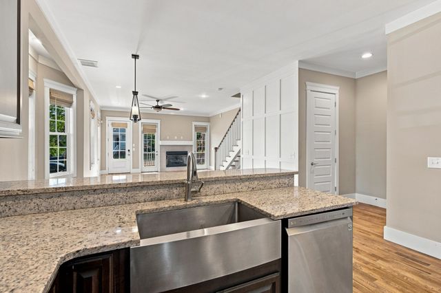 1814B Elliott Ave, Nashville, TN 37203