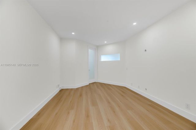 6538 Via Regina 9, Boca Raton, FL 33433