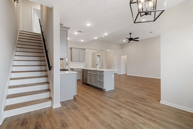 60 SUGALINA VALLEY DR, Oakland, TN 38060