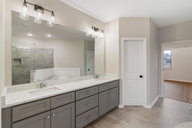 60 SUGALINA VALLEY DR, Oakland, TN 38060