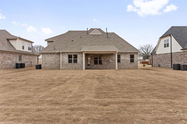 60 SUGALINA VALLEY DR, Oakland, TN 38060