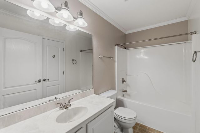 5 Bridgefield Ct., Hattiesburg, MS 39402