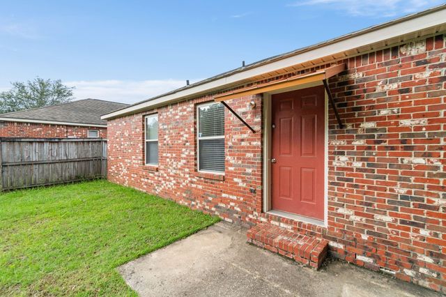 5 Bridgefield Ct., Hattiesburg, MS 39402
