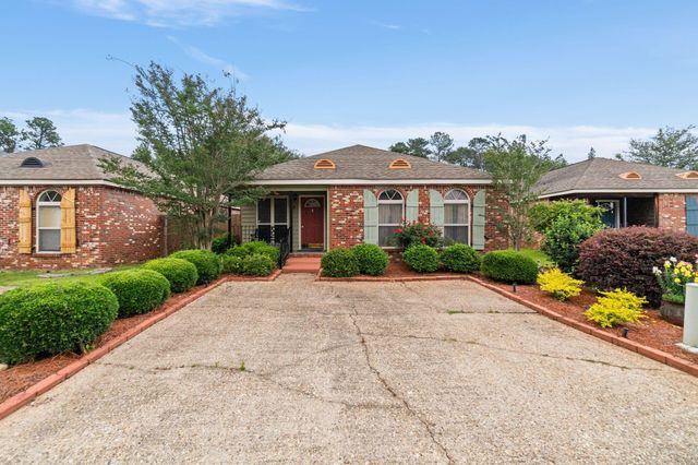 5 Bridgefield Ct., Hattiesburg, MS 39402