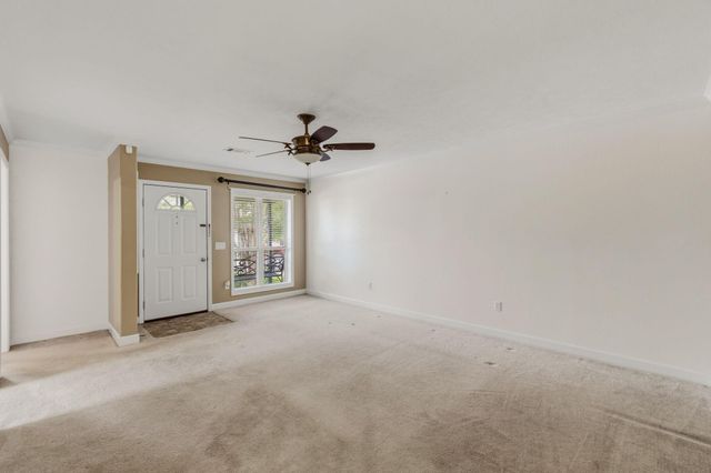 5 Bridgefield Ct., Hattiesburg, MS 39402