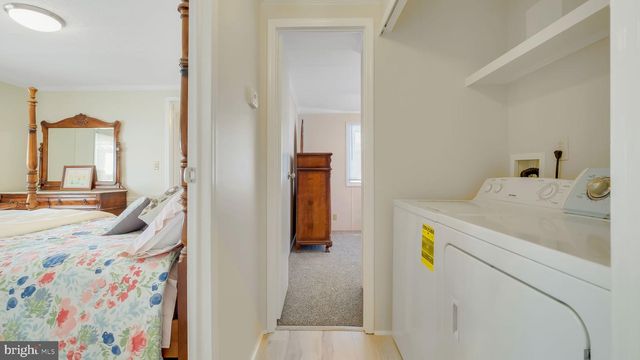 788 CHESTNUT DR, North Wales, PA 19454