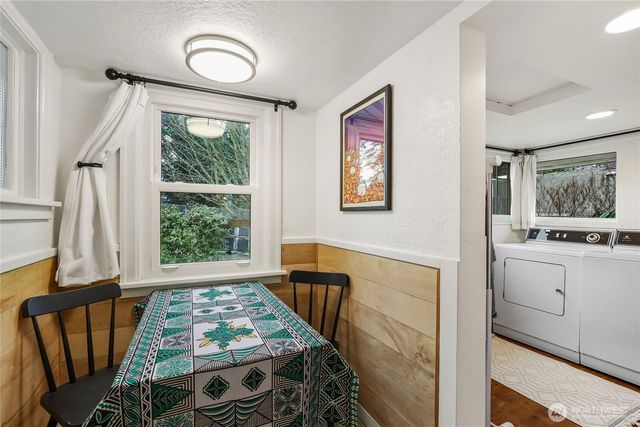 1939 Gregory Way, Bremerton, WA 98337