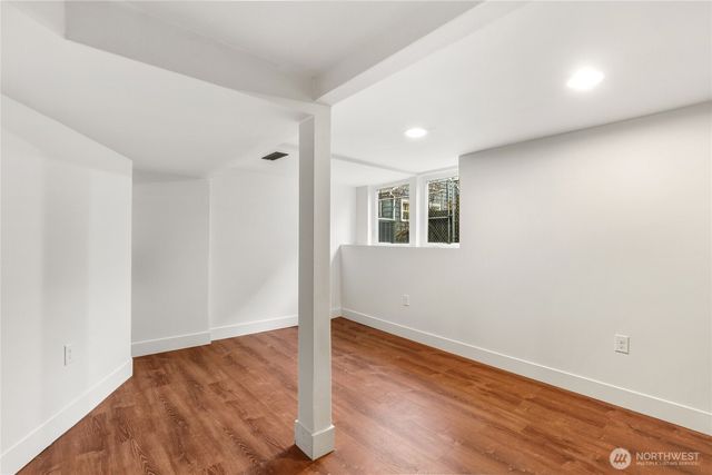 1939 Gregory Way, Bremerton, WA 98337