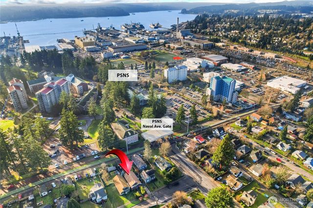 1939 Gregory Way, Bremerton, WA 98337