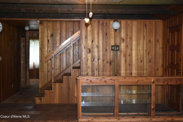 506 Bearfoot Hollow, Sandpoint, ID 83864