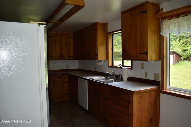 506 Bearfoot Hollow, Sandpoint, ID 83864