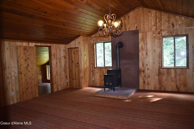 506 Bearfoot Hollow, Sandpoint, ID 83864