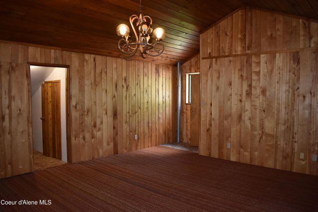 506 Bearfoot Hollow, Sandpoint, ID 83864