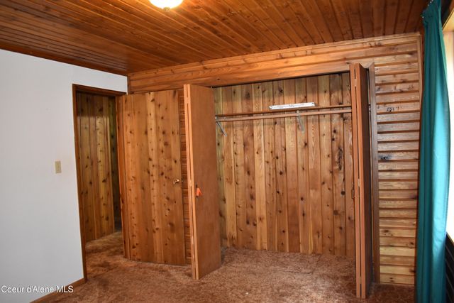 506 Bearfoot Hollow, Sandpoint, ID 83864