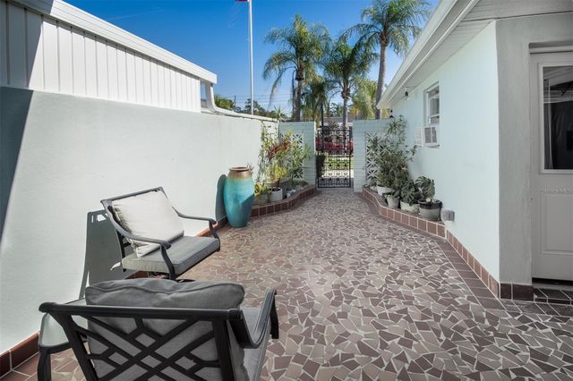 128 BOCA CIEGA POINT BOULEVARD N, St Petersburg, FL 33708