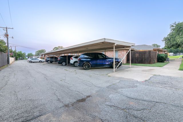 756 E Pecan Street 762, Hurst, TX 76053