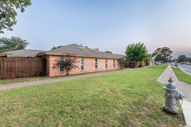 756 E Pecan Street 762, Hurst, TX 76053