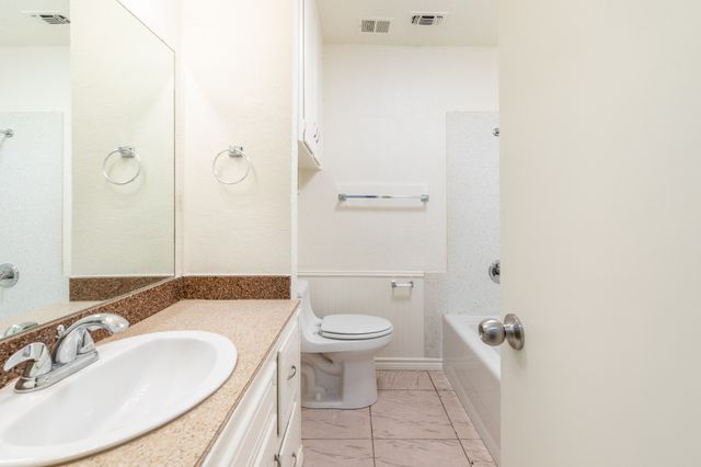 756 E Pecan Street 762, Hurst, TX 76053