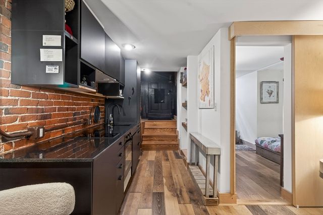 17 Grove Street 1, Boston, MA 02114