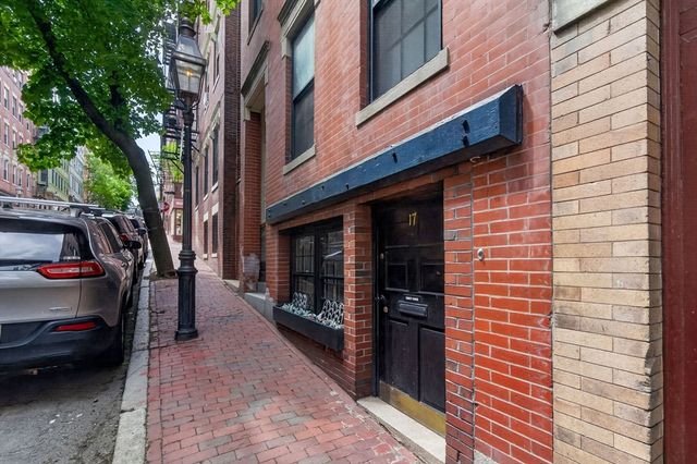 17 Grove Street 1, Boston, MA 02114